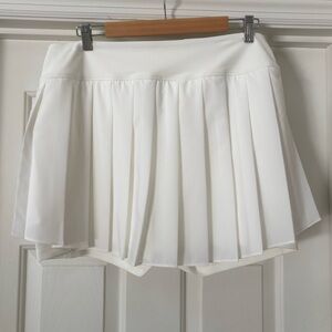 Old Navy White Pleated Tennis Skort